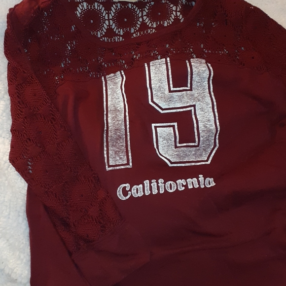 Burgundy Hollister Lace 3/4 Sleeve Top - Picture 2 of 4